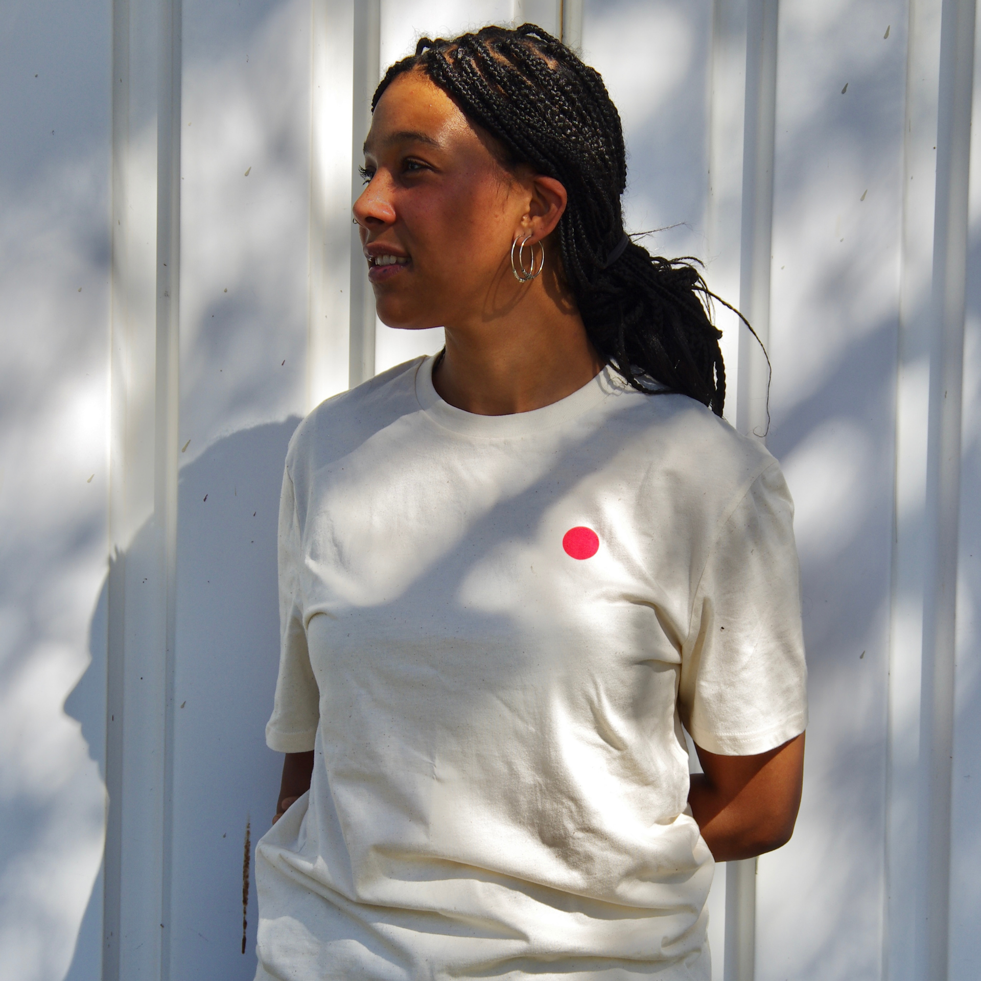 ETAJA x SEKKO SOZIALE T-Shirt - Bio Unisex T-Shirt "Anstoßen statt Ausgrenzen"